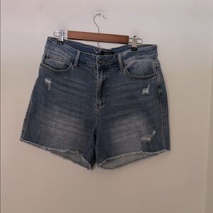 Judy Blue Distressed Frayed Hem Shorts Size 1XL